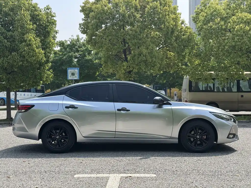 Nissan Sylphy — миниатюра 4
