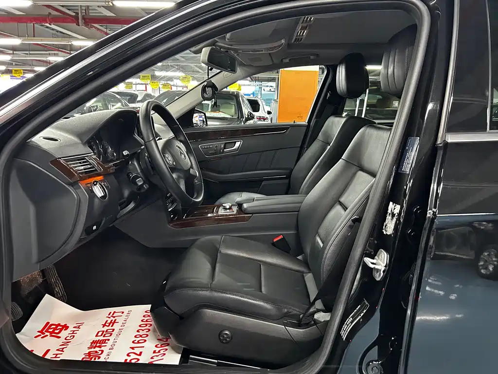 Mercedes-Benz E-Class — миниатюра 5