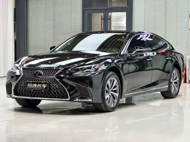LEXUS LS 2018