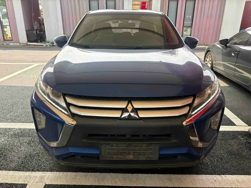 Mitsubishi Eclipse Cross — миниатюра 2