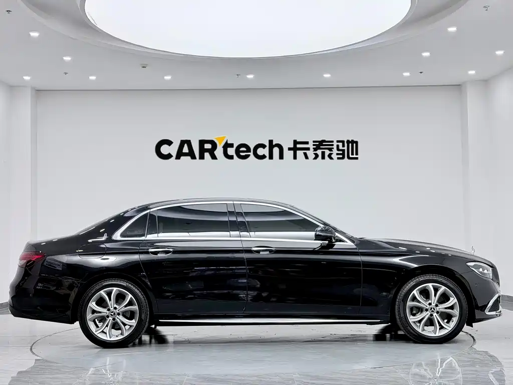 Mercedes-Benz E-Class — миниатюра 4