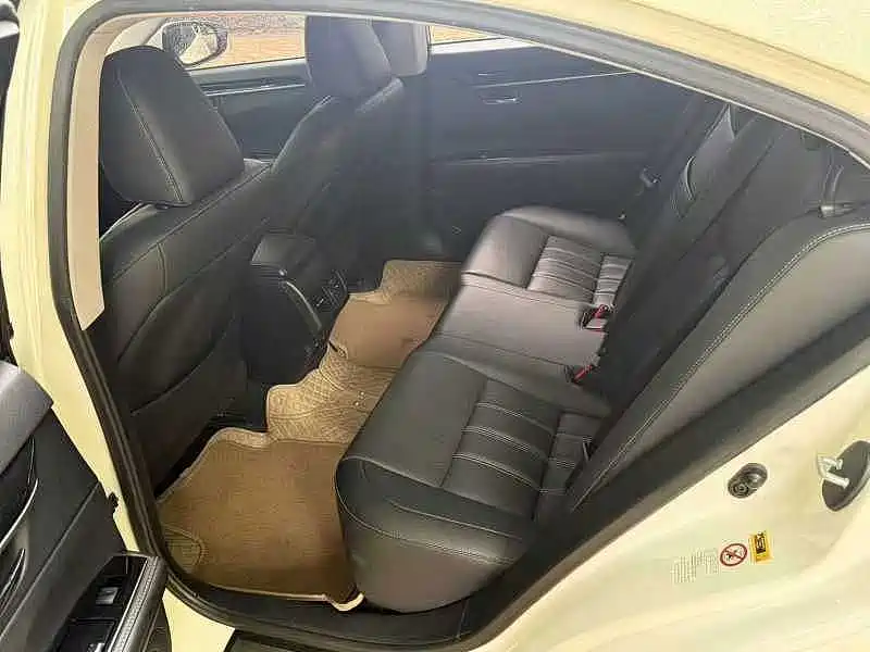 Lexus ES — миниатюра 14