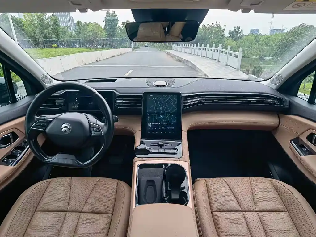 NIO ES8 — миниатюра 5