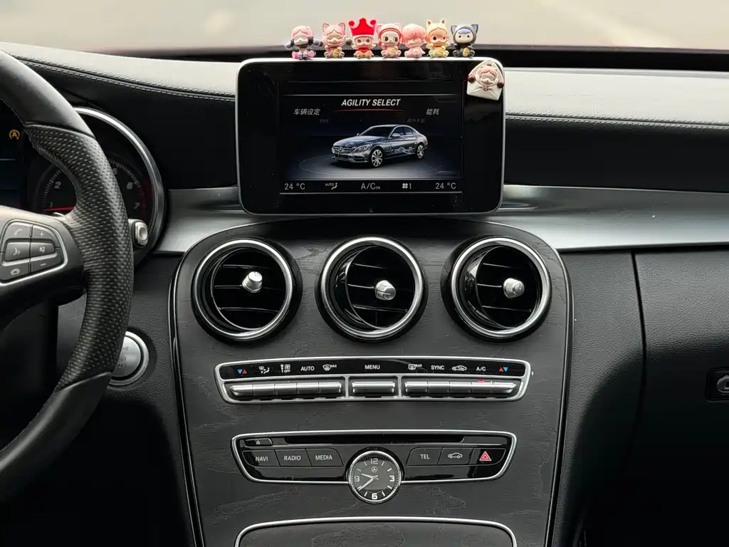 Mercedes-Benz C-Class — миниатюра 10