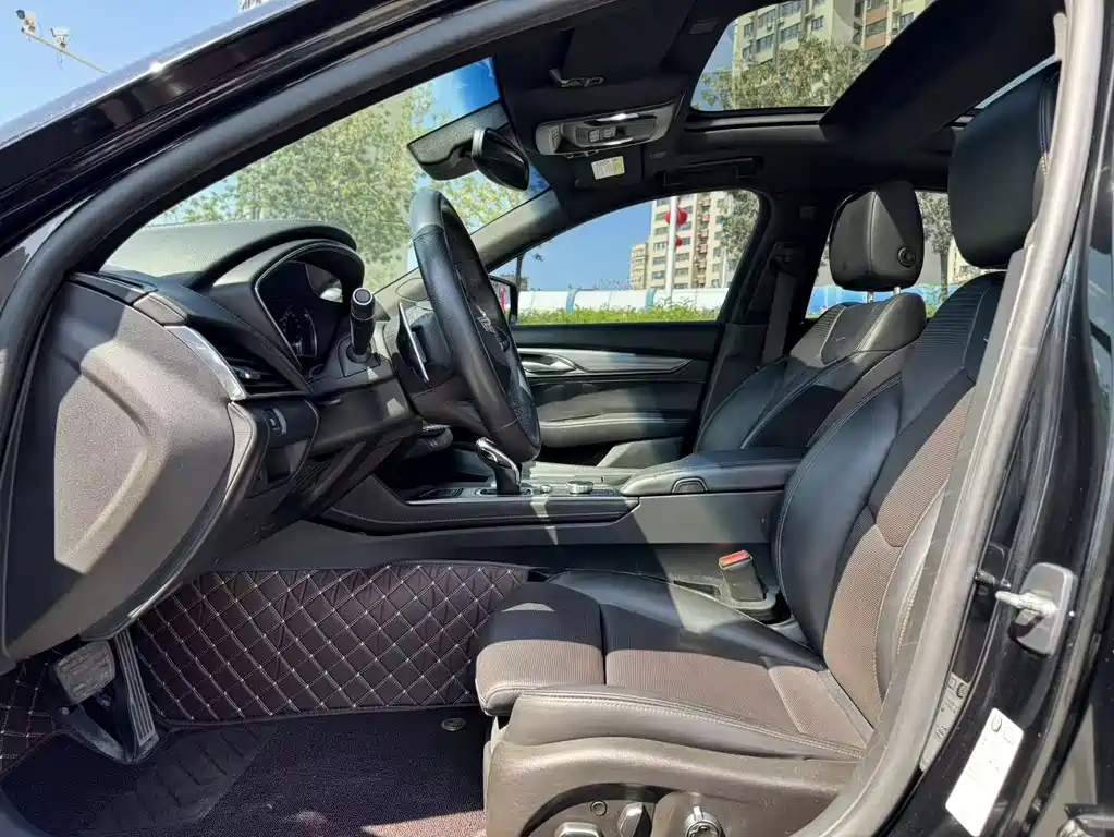 Cadillac CT5 — миниатюра 4