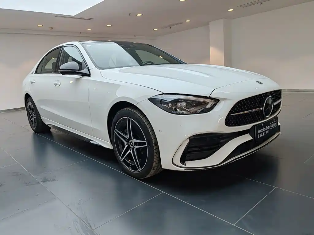 Mercedes-Benz C-Class — миниатюра 2