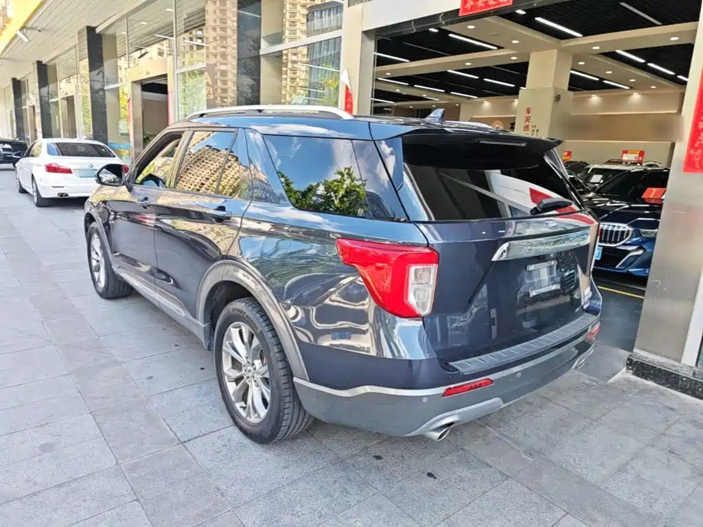 Ford Explorer — миниатюра 5