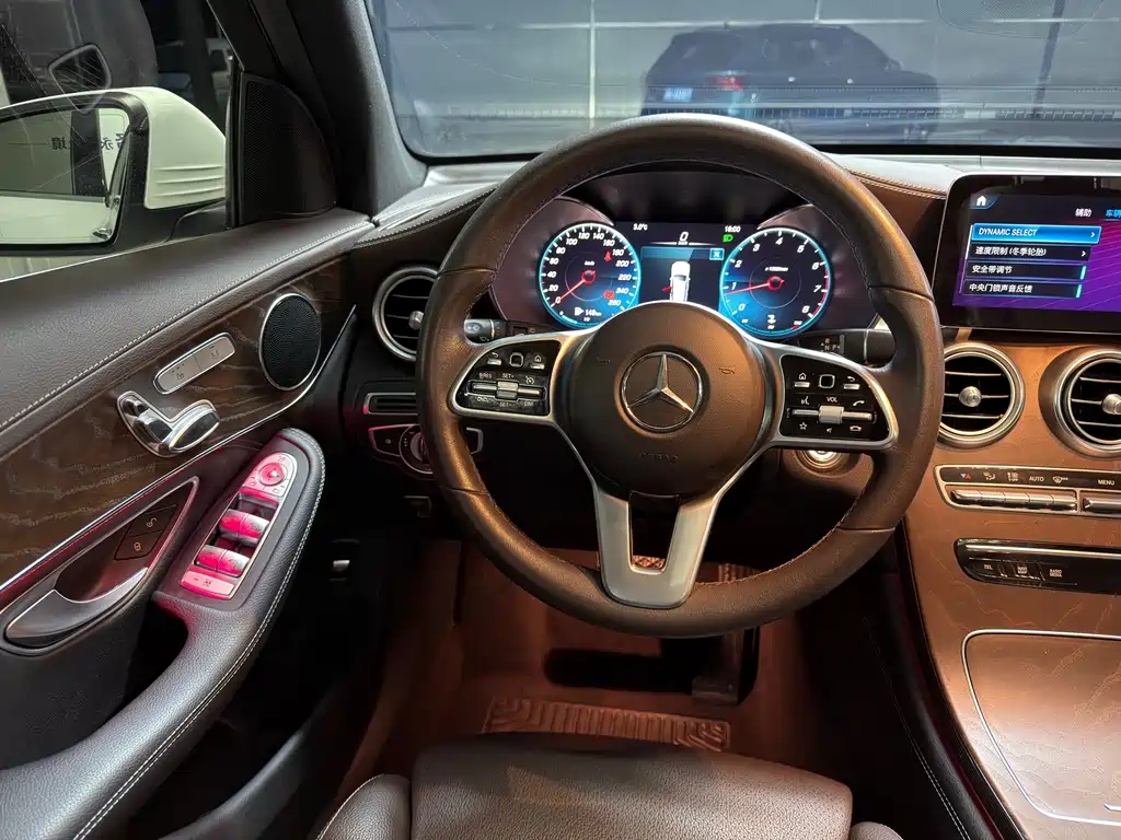 Mercedes-Benz GLC 2020 GLC 260 L 4MATIC Luxury