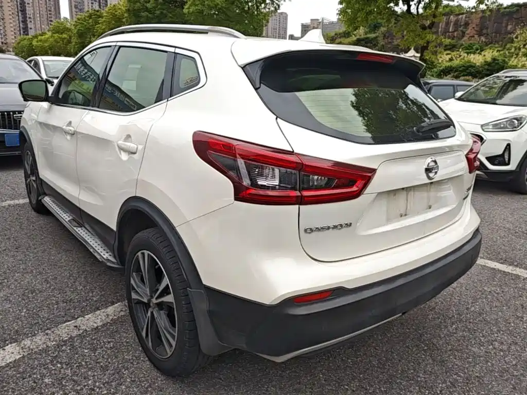 Nissan Qashqai — миниатюра 23