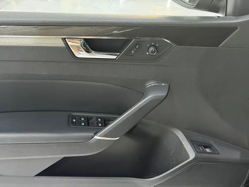 Volkswagen Passat — миниатюра 17