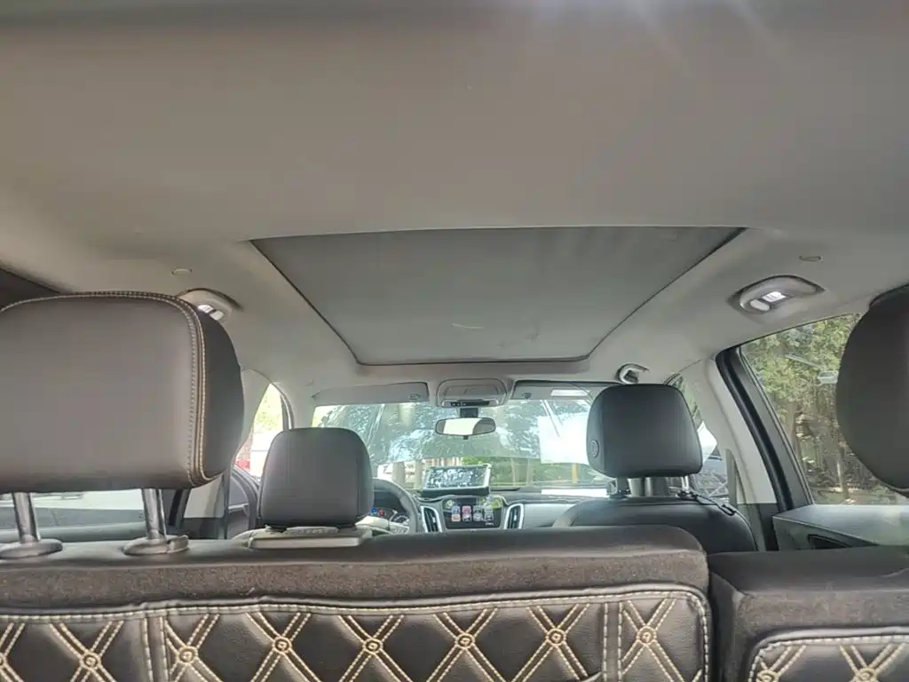 Chevrolet Equinox — миниатюра 18
