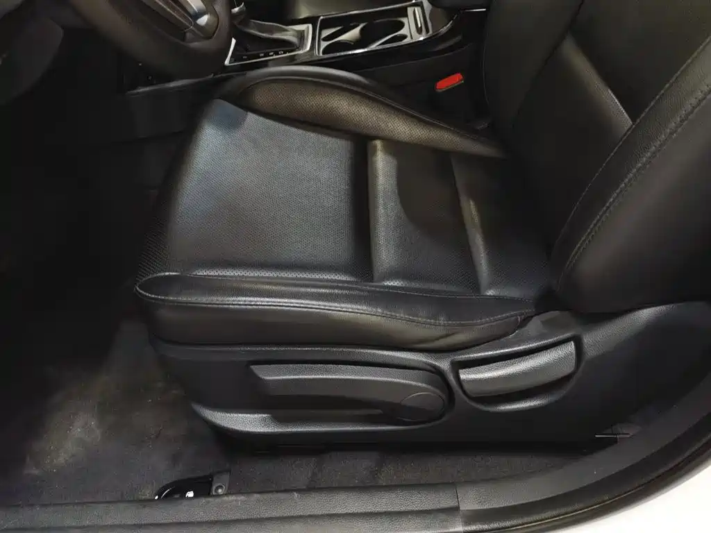 Hyundai Mistra — миниатюра 20