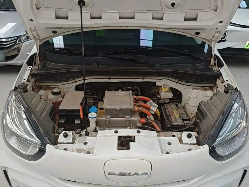 Roewe Clever — миниатюра 20