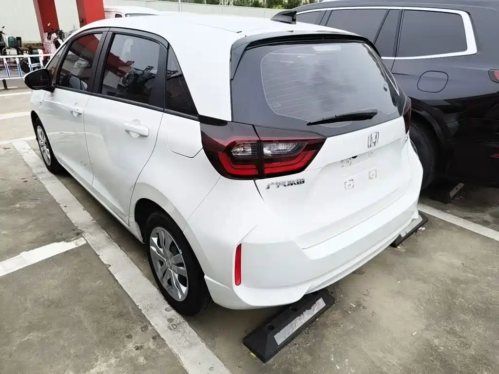 Honda Fit — миниатюра 5