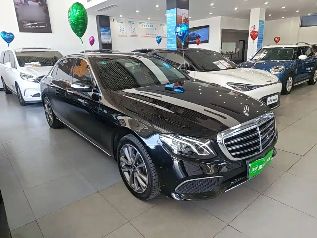 Mercedes-Benz E-Class — миниатюра 4