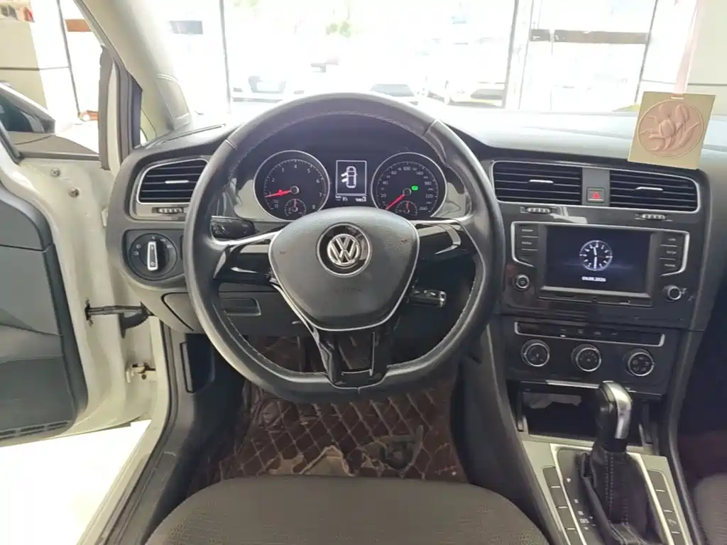 Volkswagen Golf — миниатюра 11