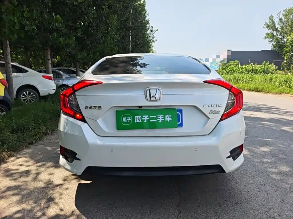 Honda Civic — миниатюра 6