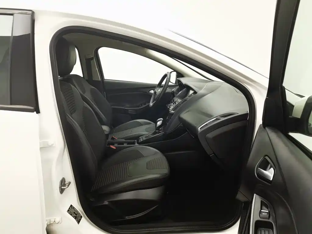 Ford Focus — миниатюра 23