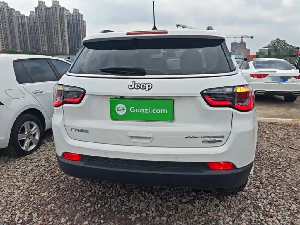 Jeep Compass — миниатюра 6