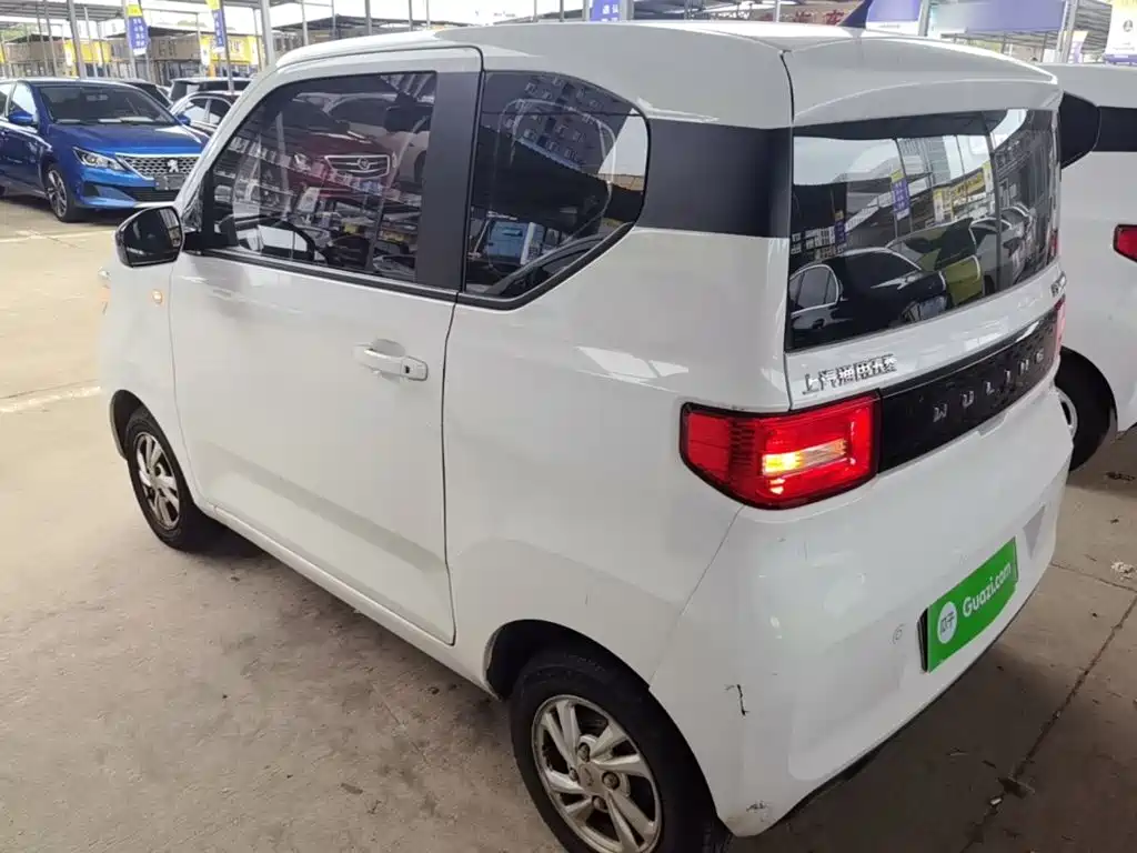 Wuling MINIEV — миниатюра 5