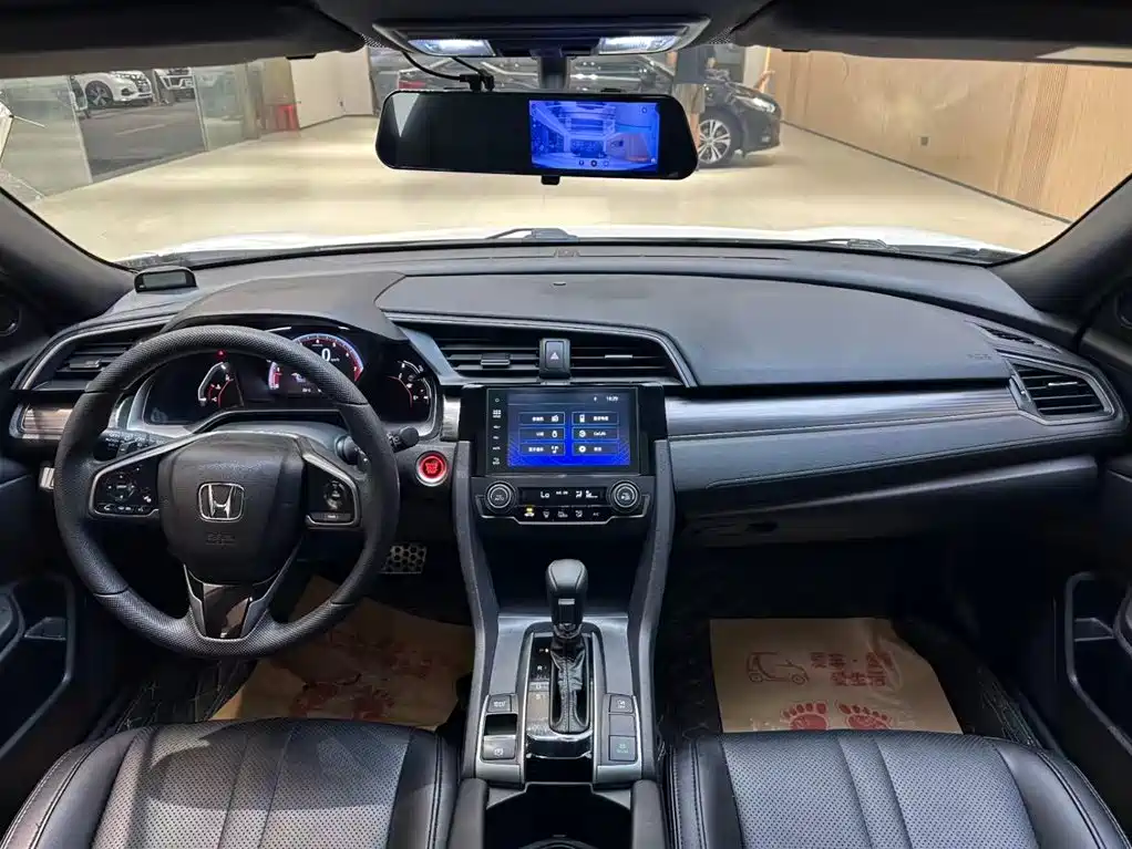Honda Civic 2021 HATCHBACK 220TURBO CVT