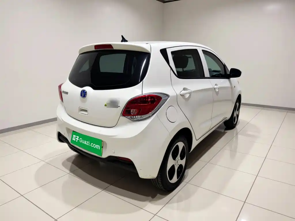Changan Benben E-Star — миниатюра 6