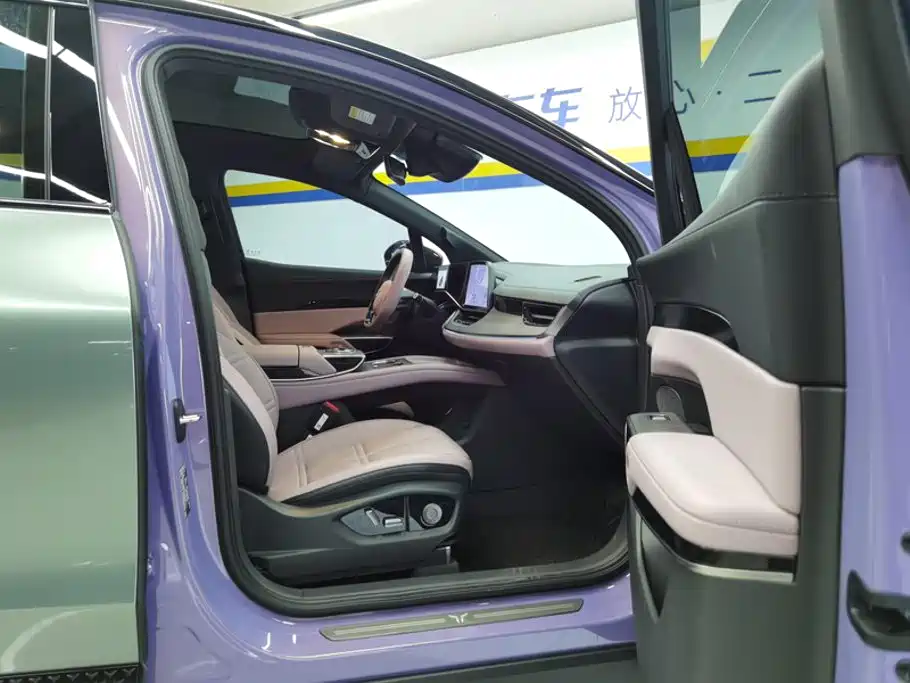Hongqi Hongqi Tiangong 08 — миниатюра 8