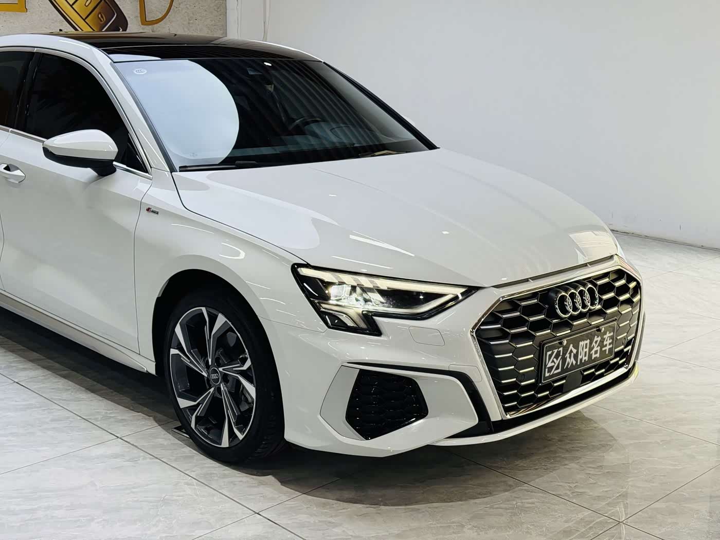 Audi A3 1.4 л 2024 г. Белый, пробег 32000 км