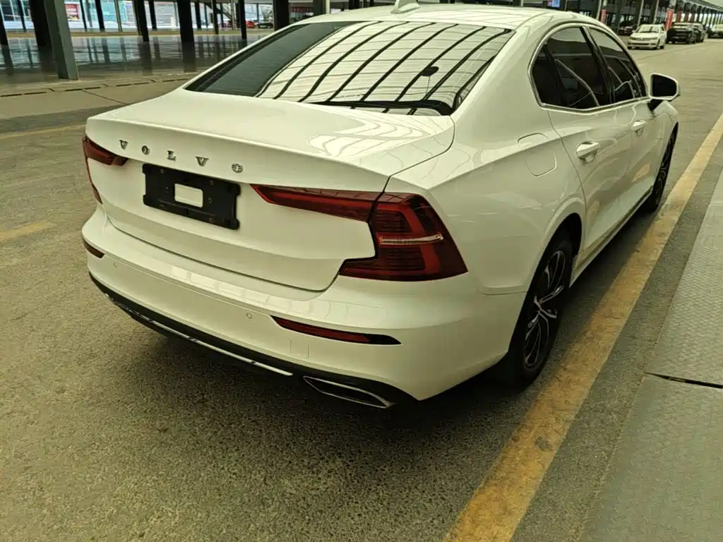 Volvo S60 — миниатюра 8