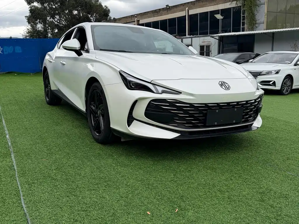 MG MG7