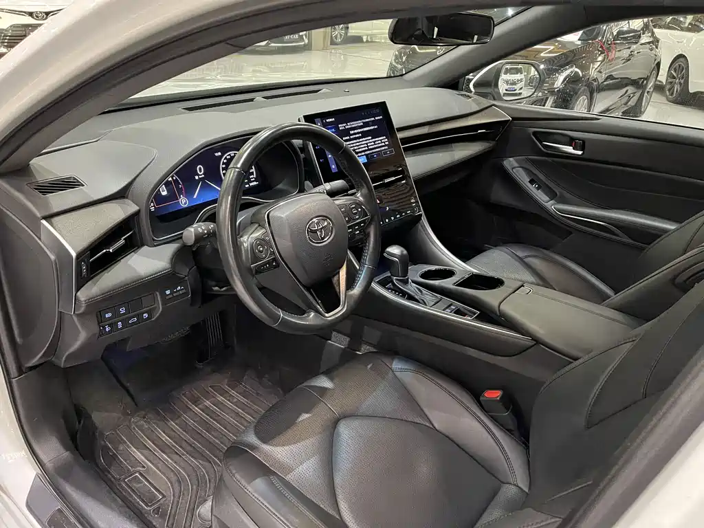 Toyota Avalon — миниатюра 6