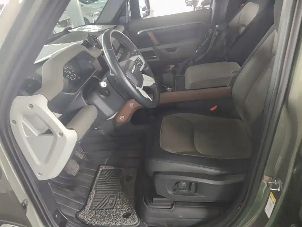 Land Rover Defender — миниатюра 15