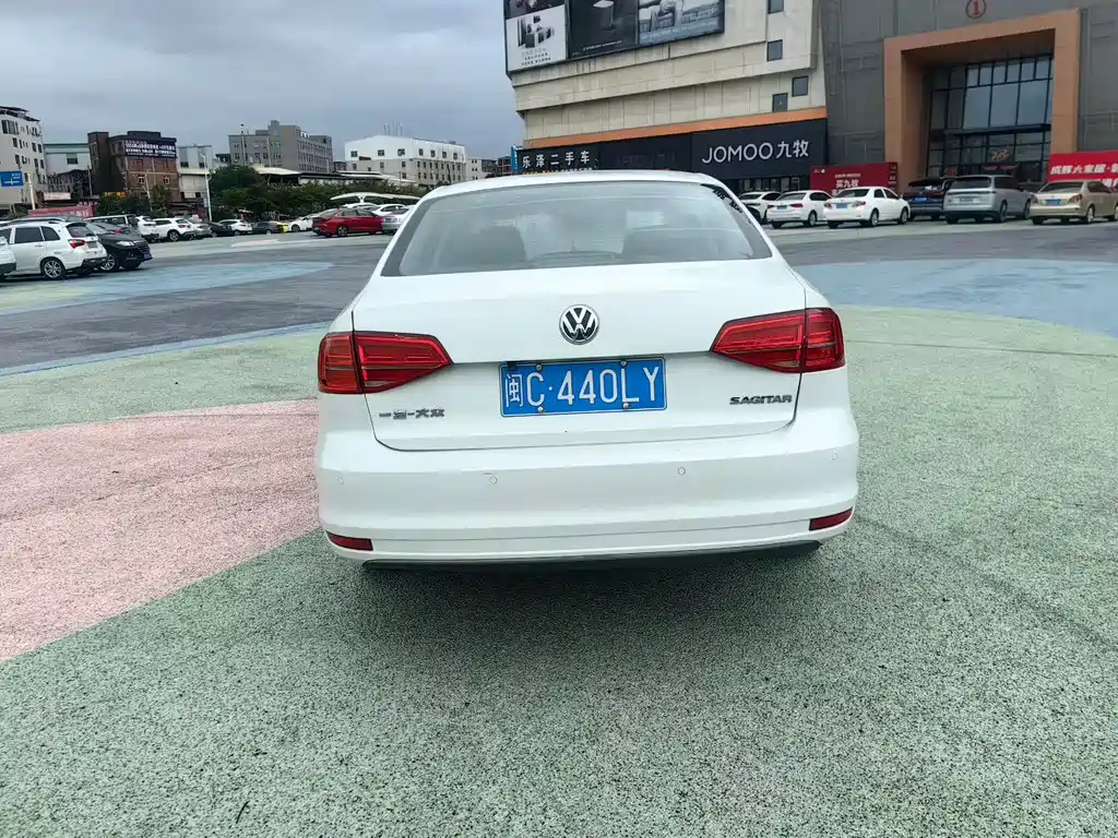 Volkswagen Sagitar — миниатюра 4