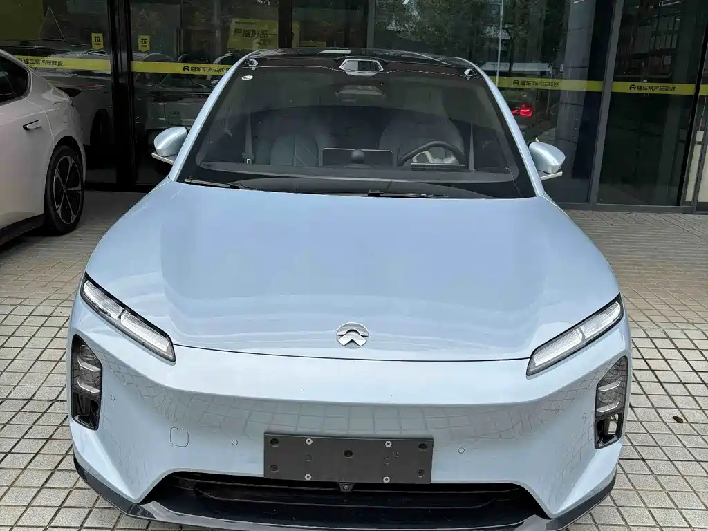NIO ET5 — миниатюра 2