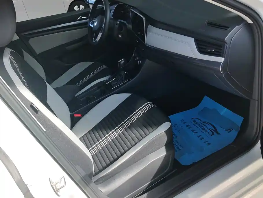 Volkswagen Bora — миниатюра 8