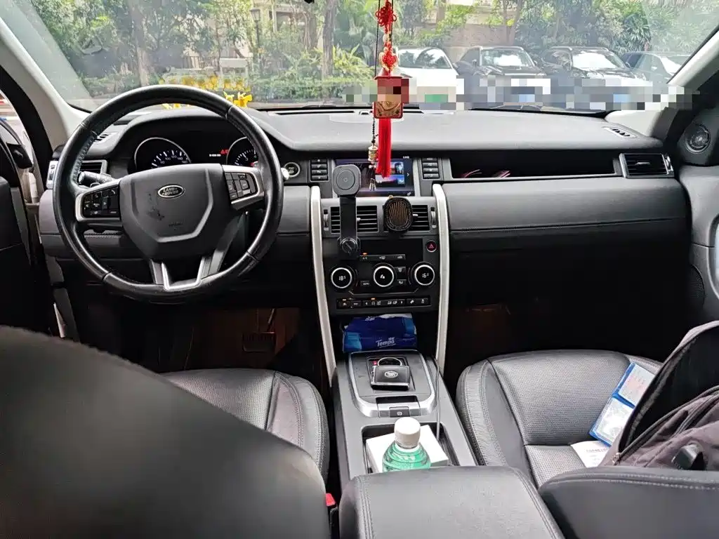 Land Rover Discovery Sport — миниатюра 10