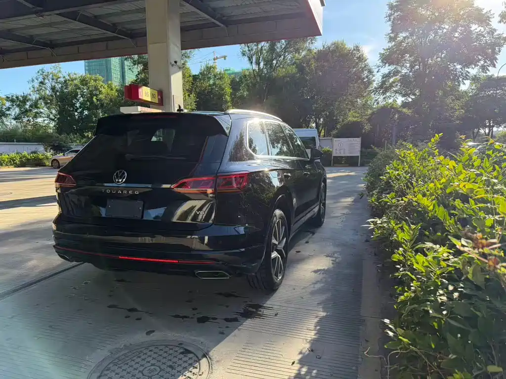 Volkswagen Touareg 2021 3.0TSI Sport