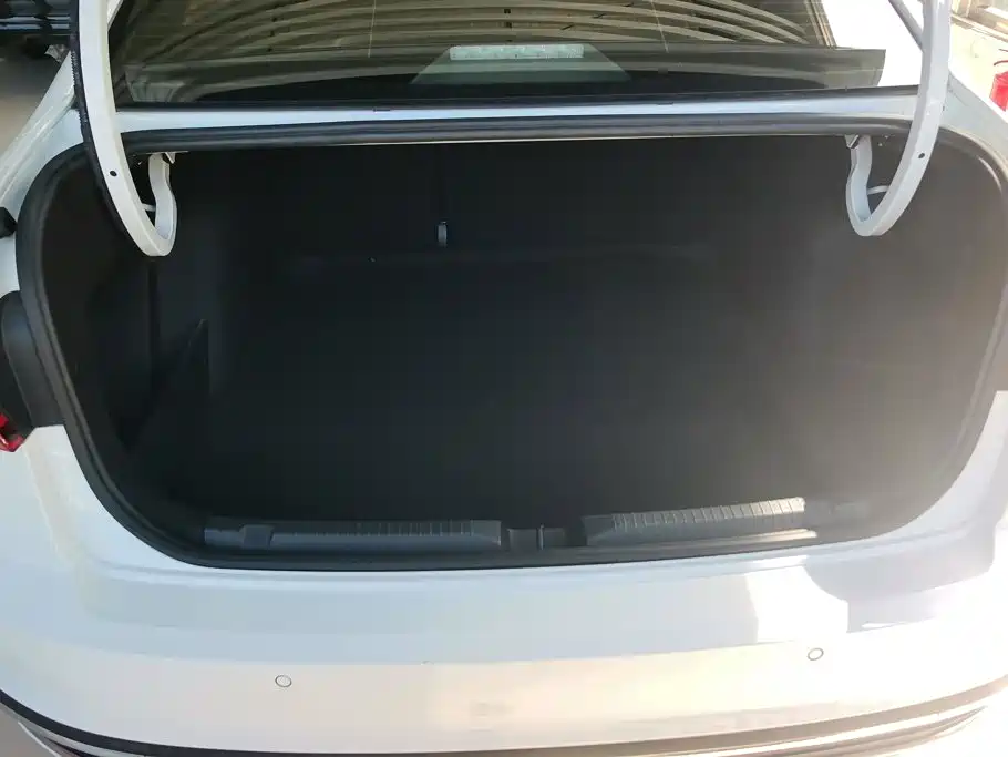 Volkswagen Bora — миниатюра 4