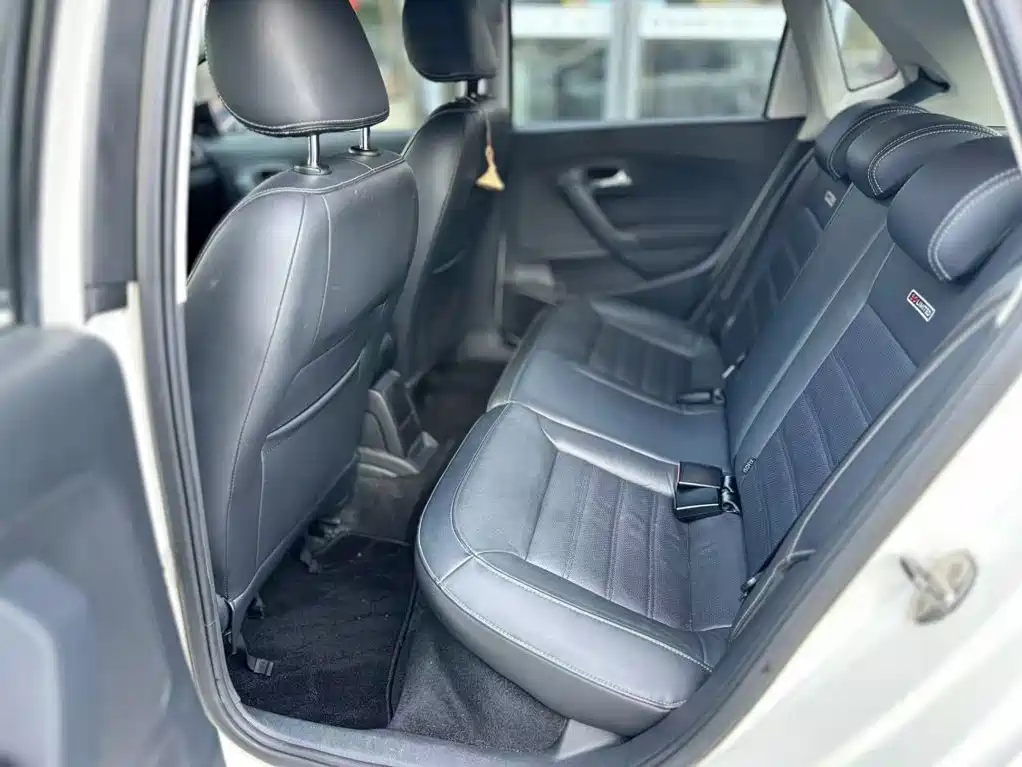 Volkswagen Polo — миниатюра 8