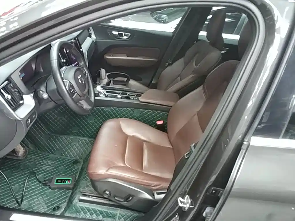 Volvo XC60 — миниатюра 15