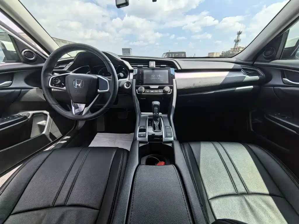 Honda Civic — миниатюра 9