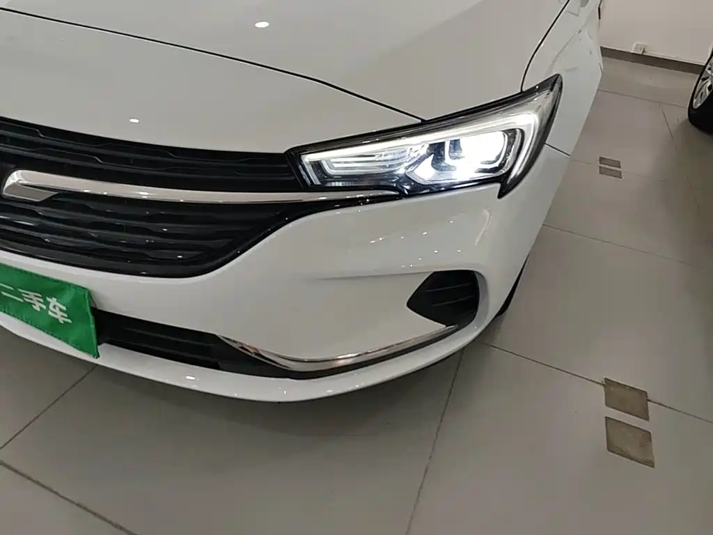 Buick Verano — миниатюра 24