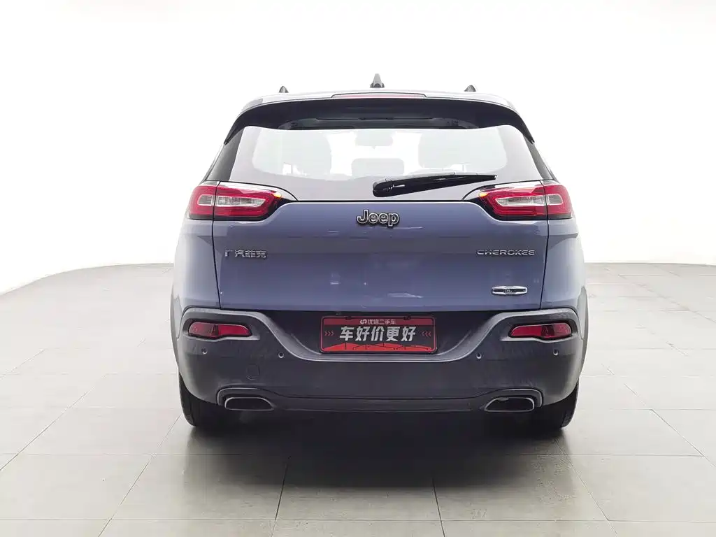 Jeep Cherokee — миниатюра 4