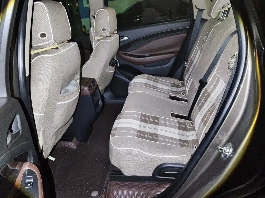Buick Envision Plus — миниатюра 13