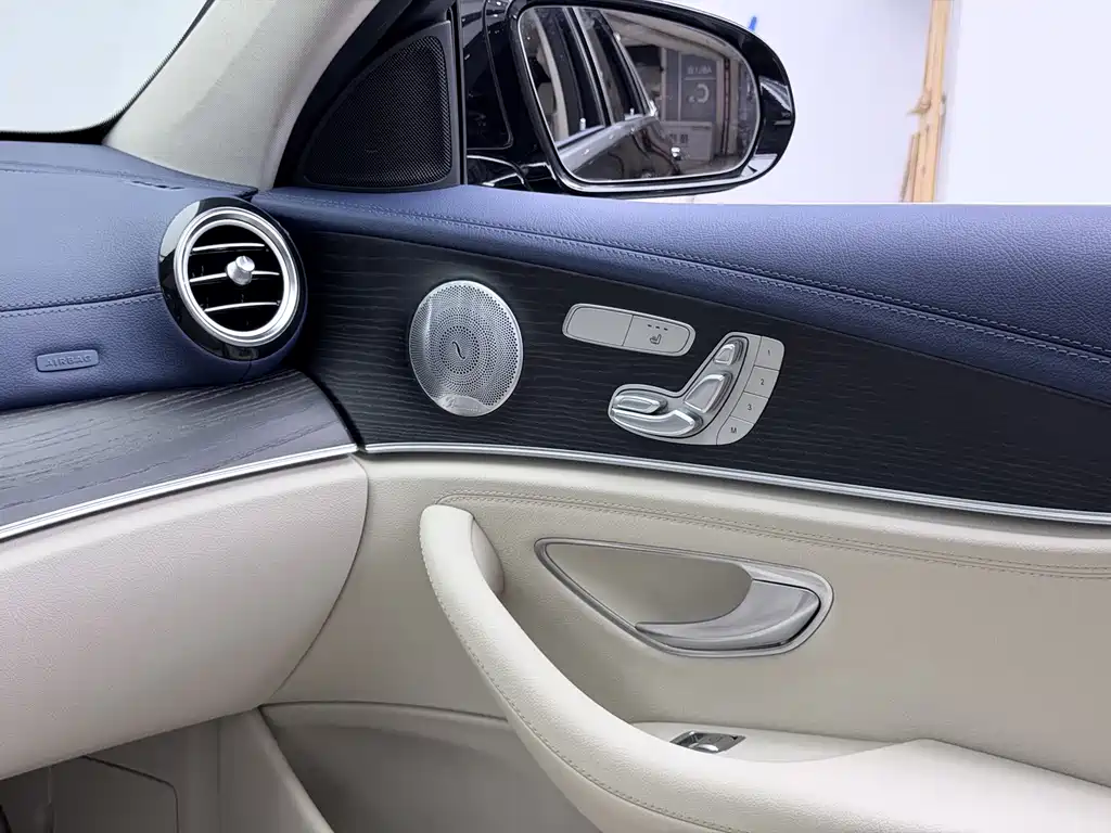 Mercedes-Benz E-Class — миниатюра 27
