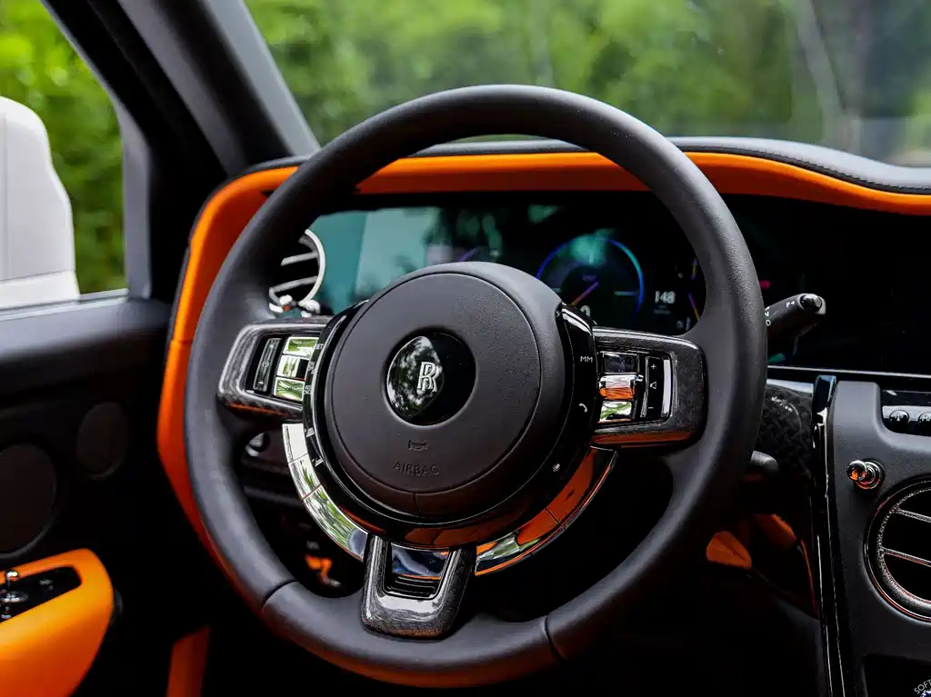 Rolls-Royce Cullinan — миниатюра 5