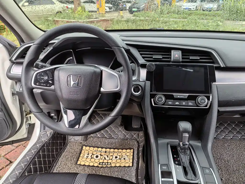 Honda Civic — миниатюра 8
