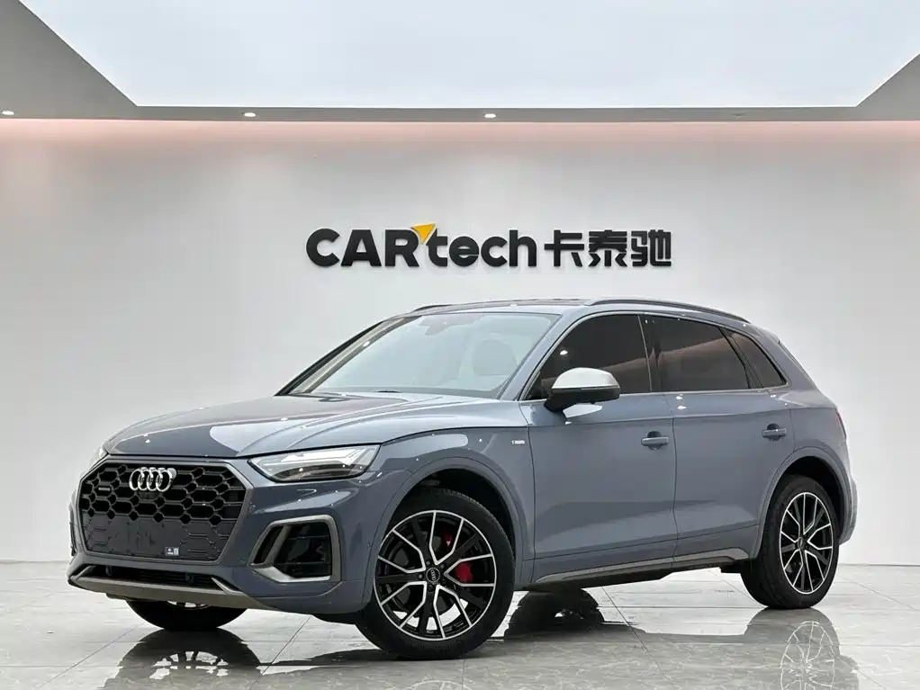 奥迪Q5L 2022款 40T RS套件燃速型 2022