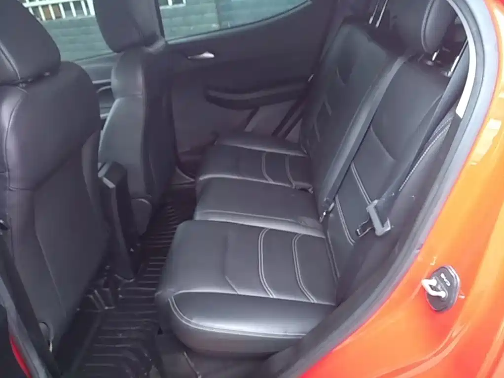 BYD Yuan EV — миниатюра 17