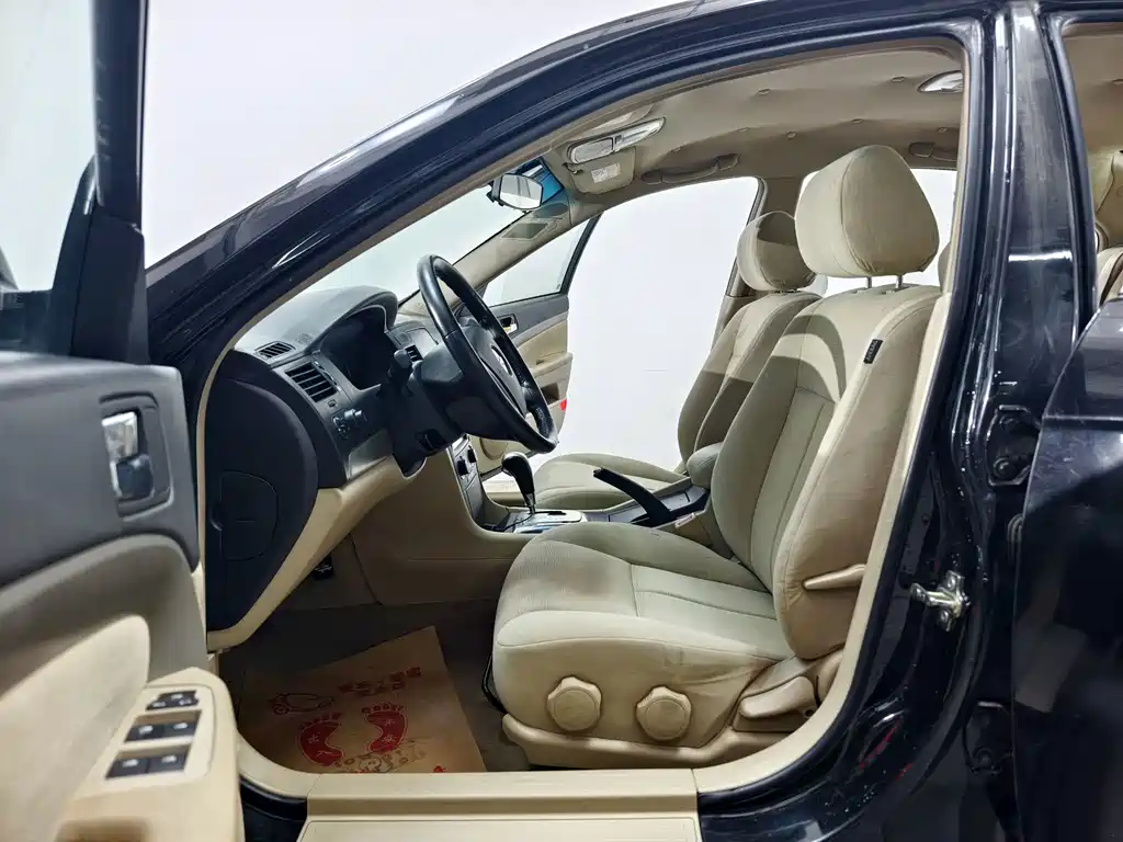 Chevrolet Epica — миниатюра 10
